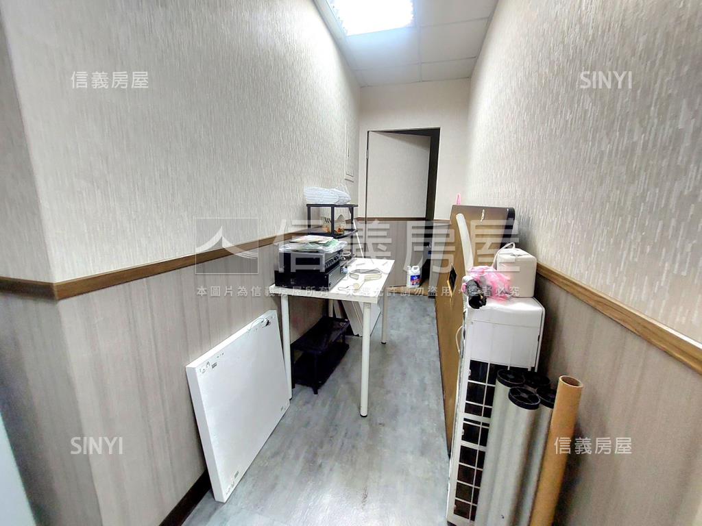 中華路面寬【三角窗店面】房屋室內格局與周邊環境