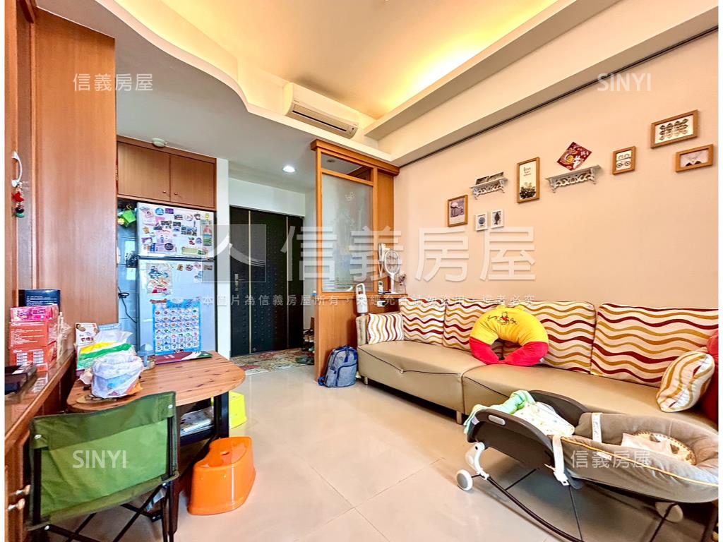 水晶鑽小資成家三房平車房屋室內格局與周邊環境