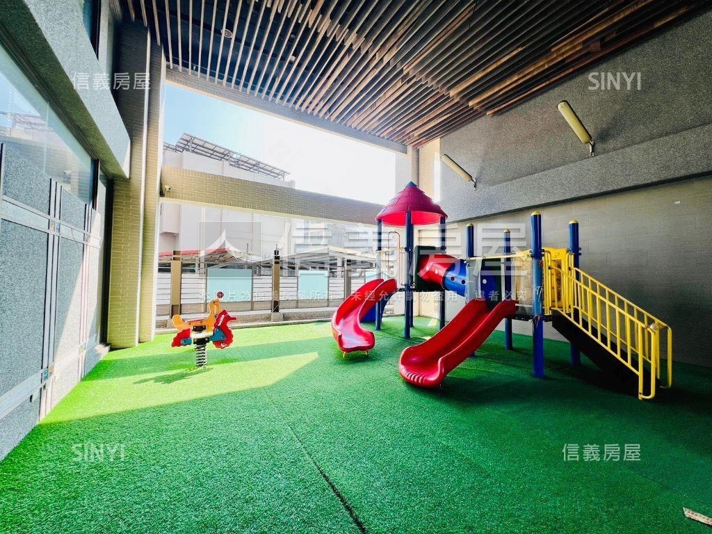 水晶鑽小資成家三房平車房屋室內格局與周邊環境