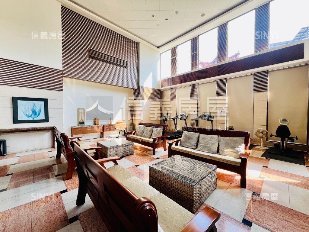 水晶鑽小資成家三房平車房屋室內格局與周邊環境