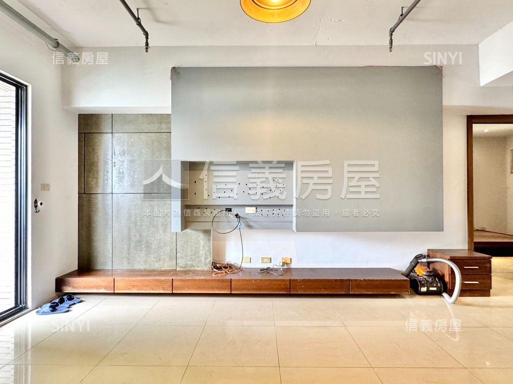 中都高樓景觀４房平車房屋室內格局與周邊環境