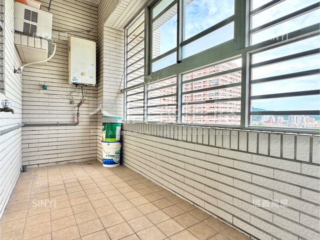 中都高樓景觀４房平車房屋室內格局與周邊環境