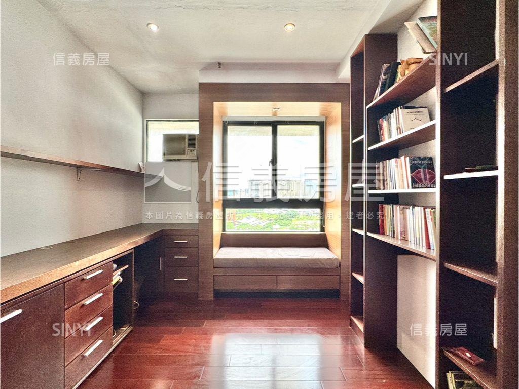 中都高樓景觀４房平車房屋室內格局與周邊環境