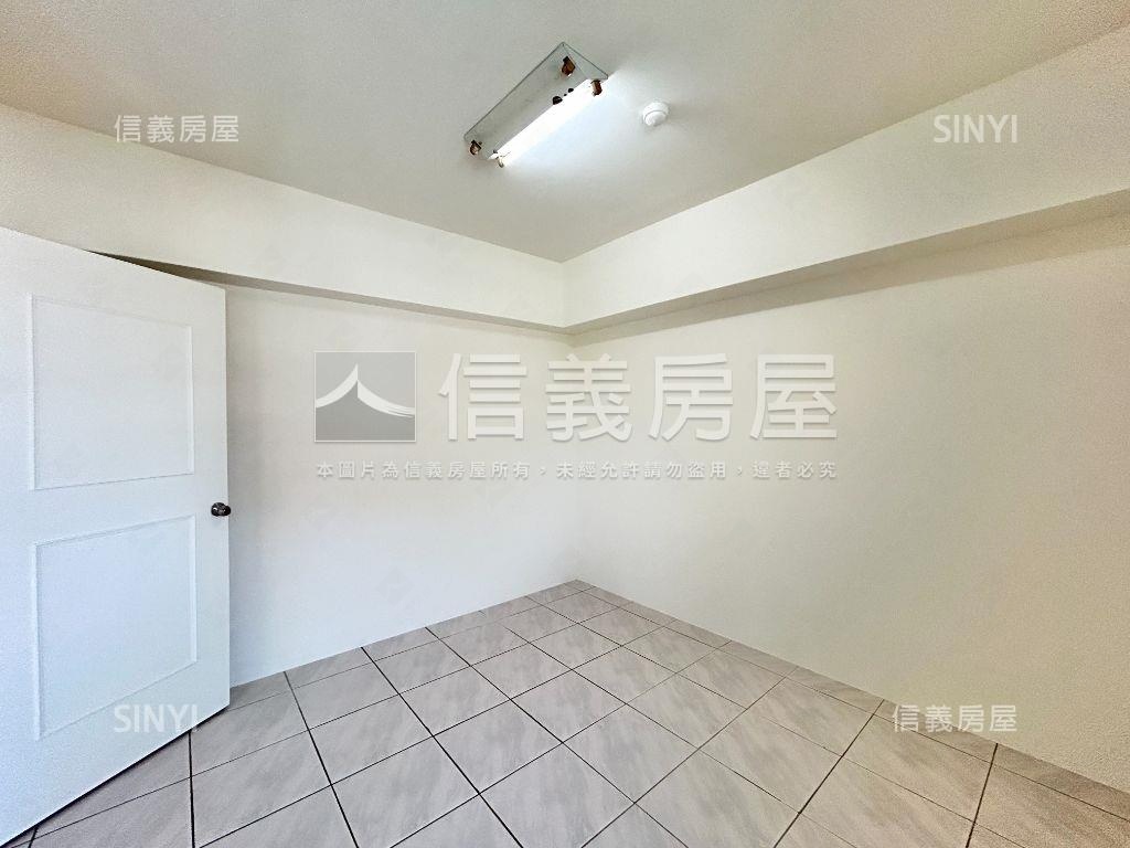 近五權車站三房房屋室內格局與周邊環境