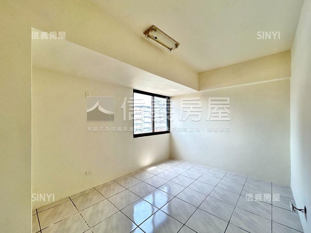 近五權車站三房房屋室內格局與周邊環境