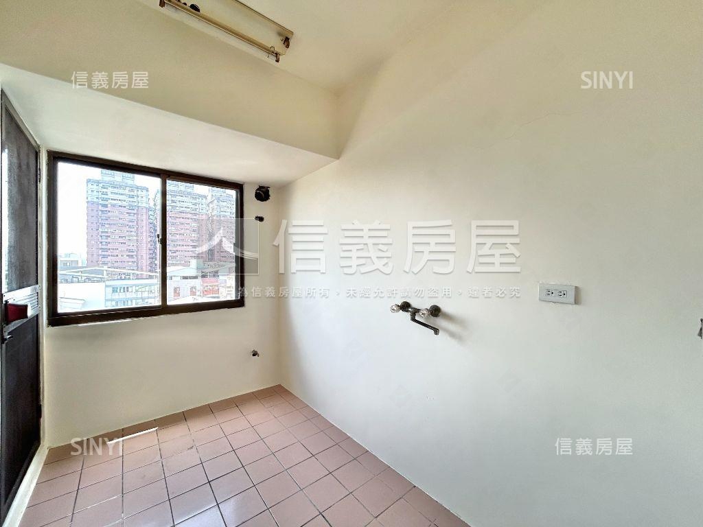 近五權車站三房房屋室內格局與周邊環境