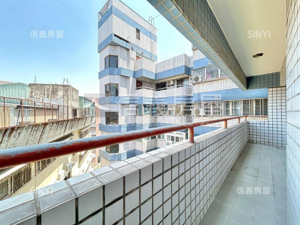 近五權車站三房房屋室內格局與周邊環境