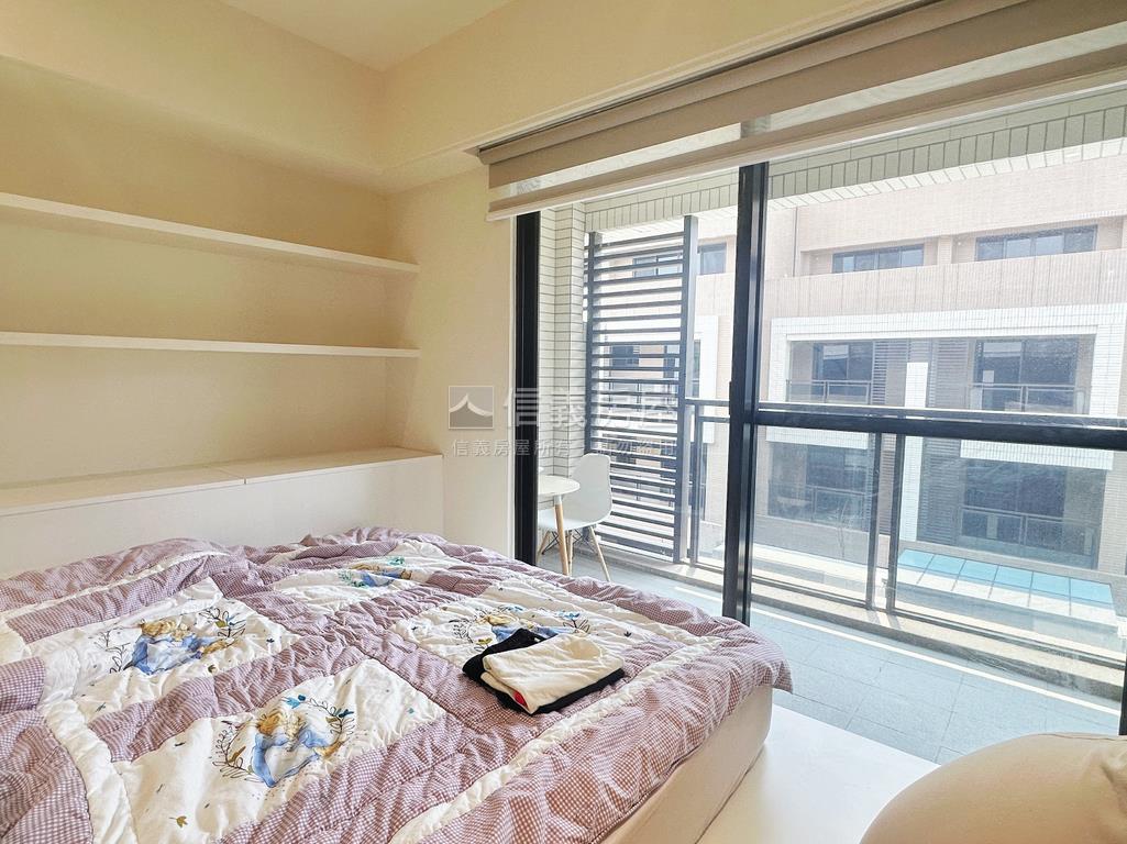 近衛武營２年新屋質感車墅房屋室內格局與周邊環境