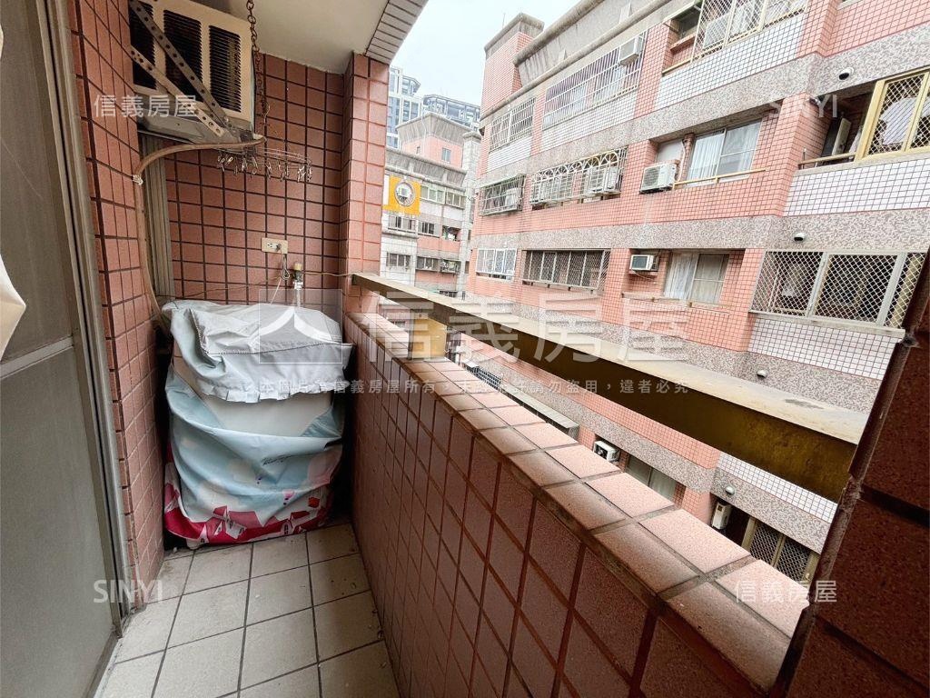 近捷運★櫻城菊園美套房房屋室內格局與周邊環境