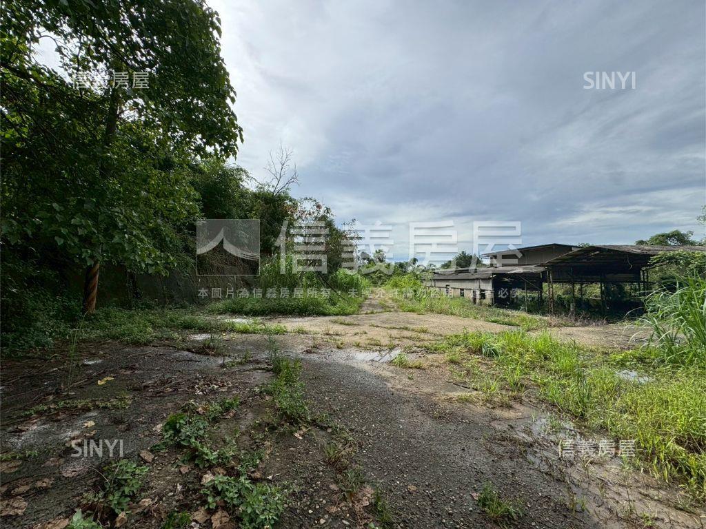 梅山過山段農牧用地３房屋室內格局與周邊環境
