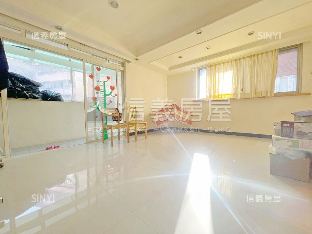 捷運．附小方正四房美邸房屋室內格局與周邊環境