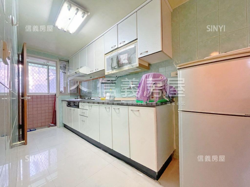 捷運．附小方正四房美邸房屋室內格局與周邊環境