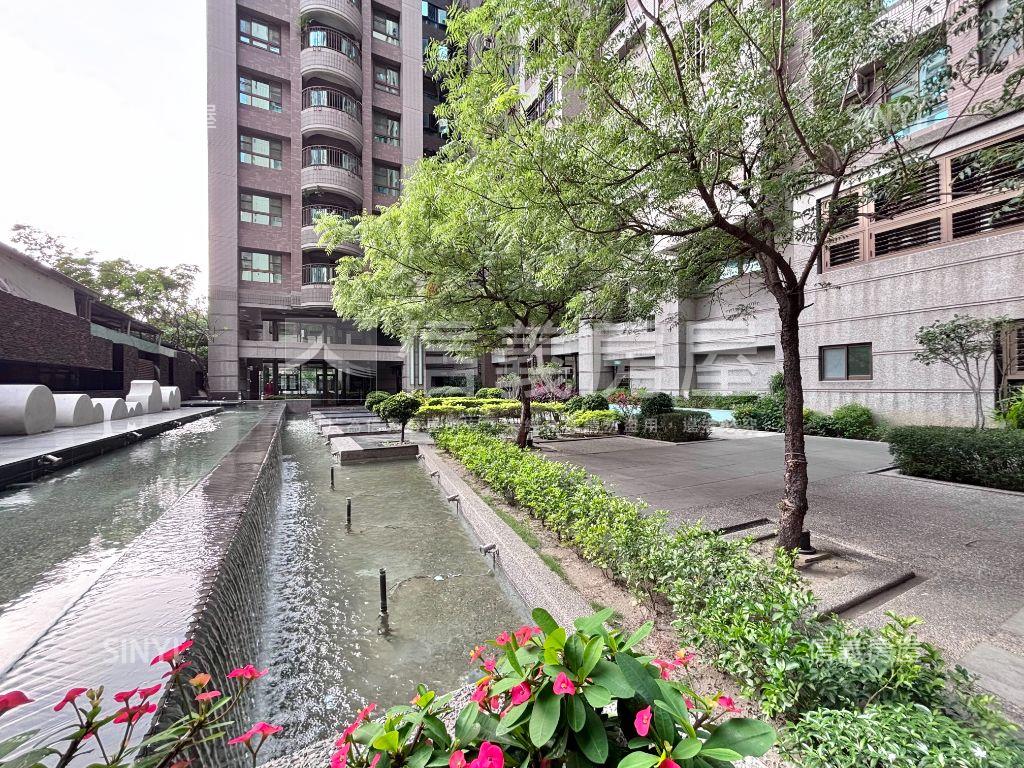 馬爾地夫採光３房車位房屋室內格局與周邊環境