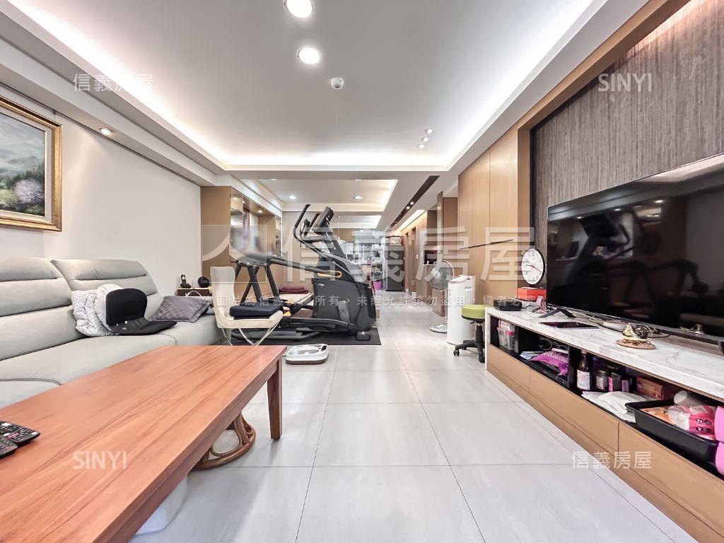 近民生圓環精美三房車位房屋室內格局與周邊環境