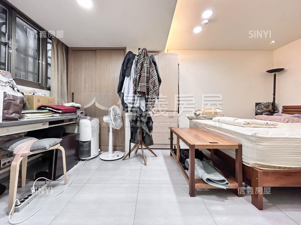 近民生圓環精美三房車位房屋室內格局與周邊環境