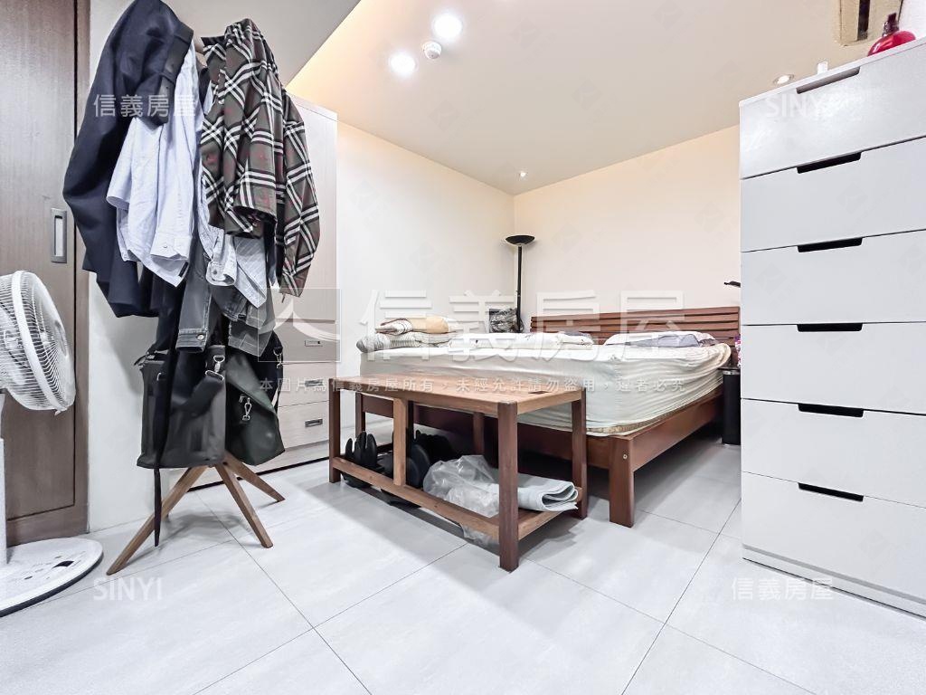 近民生圓環精美三房車位房屋室內格局與周邊環境