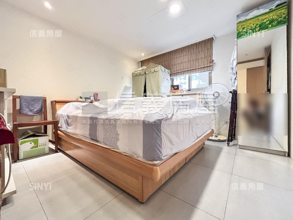 近民生圓環精美三房車位房屋室內格局與周邊環境