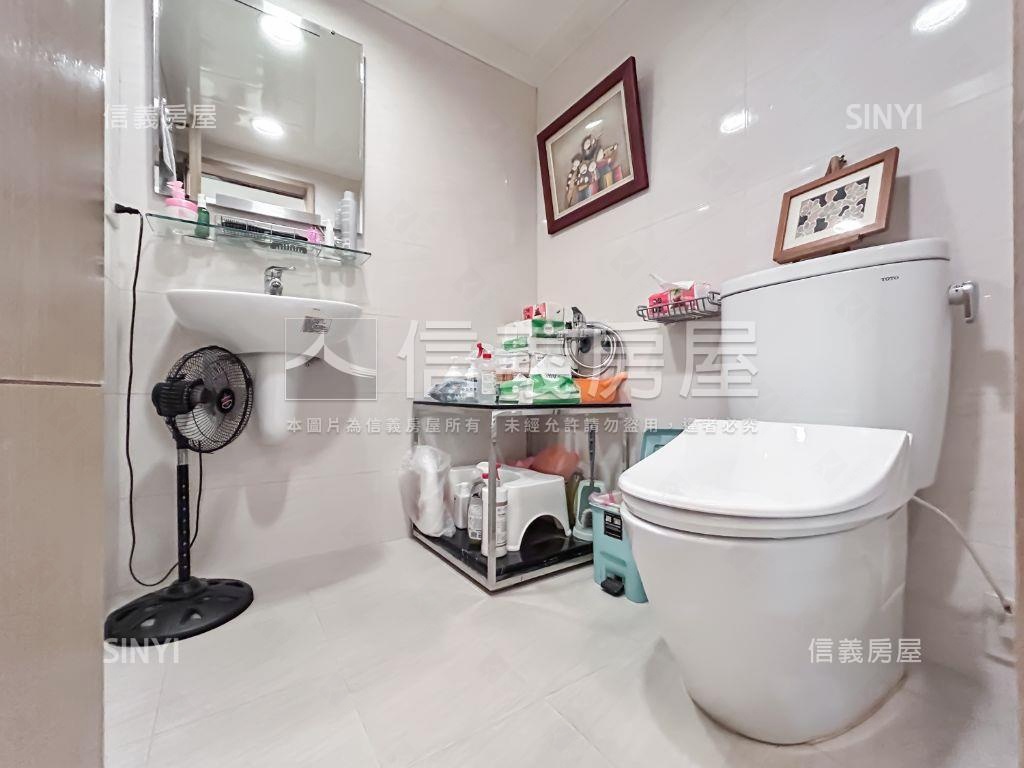 近民生圓環精美三房車位房屋室內格局與周邊環境