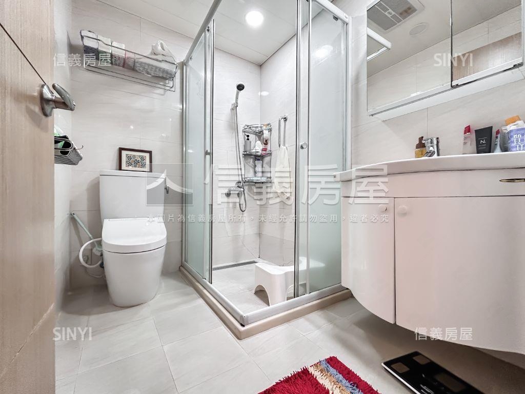 近民生圓環精美三房車位房屋室內格局與周邊環境