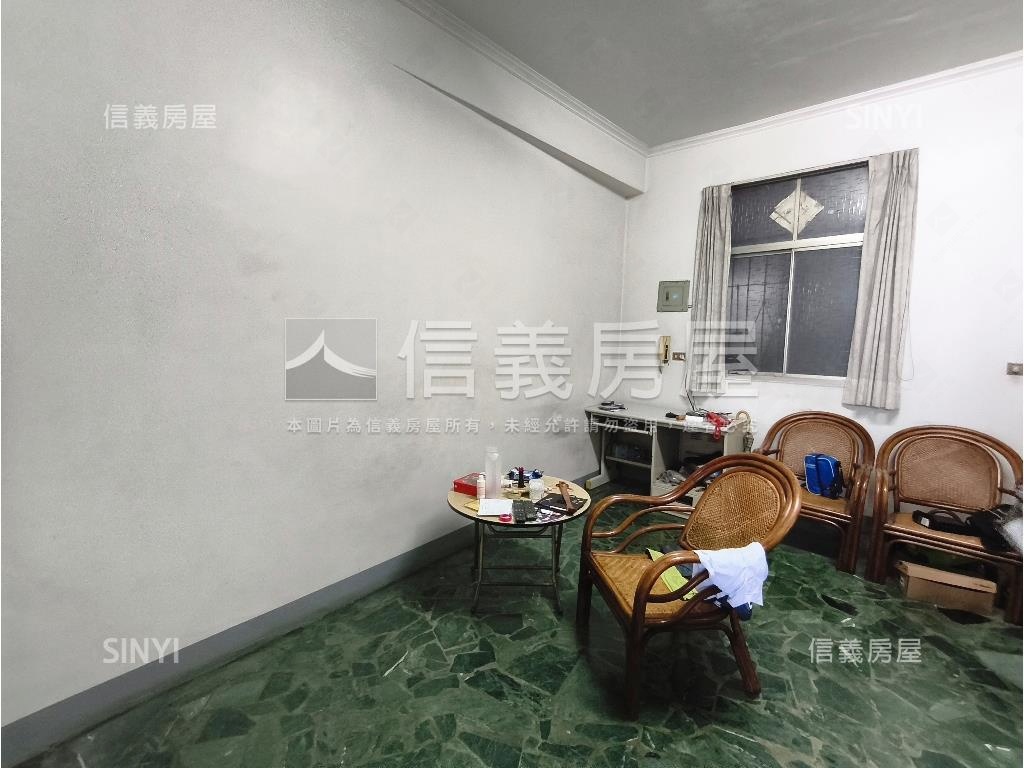 獨賣－低總價角窗三樓三房房屋室內格局與周邊環境
