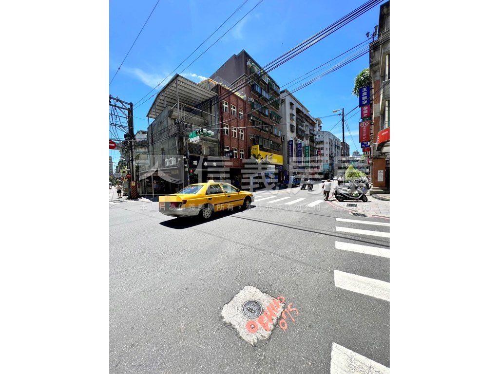 正竹林路稀有透天房屋室內格局與周邊環境