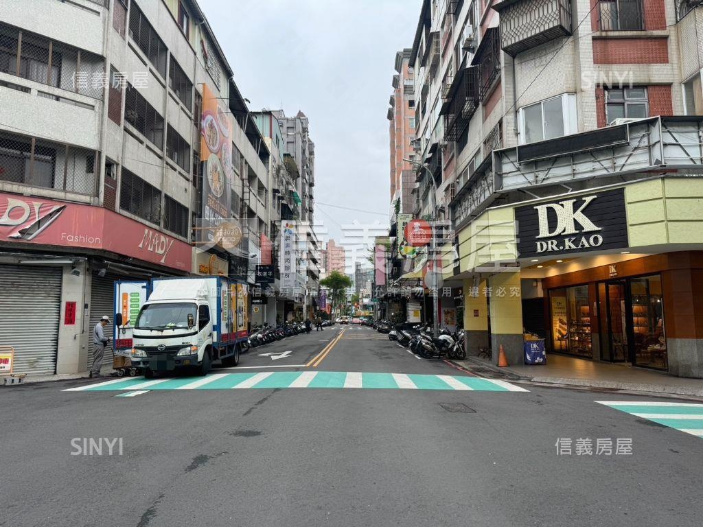 小資創業自住二樓公寓房屋室內格局與周邊環境