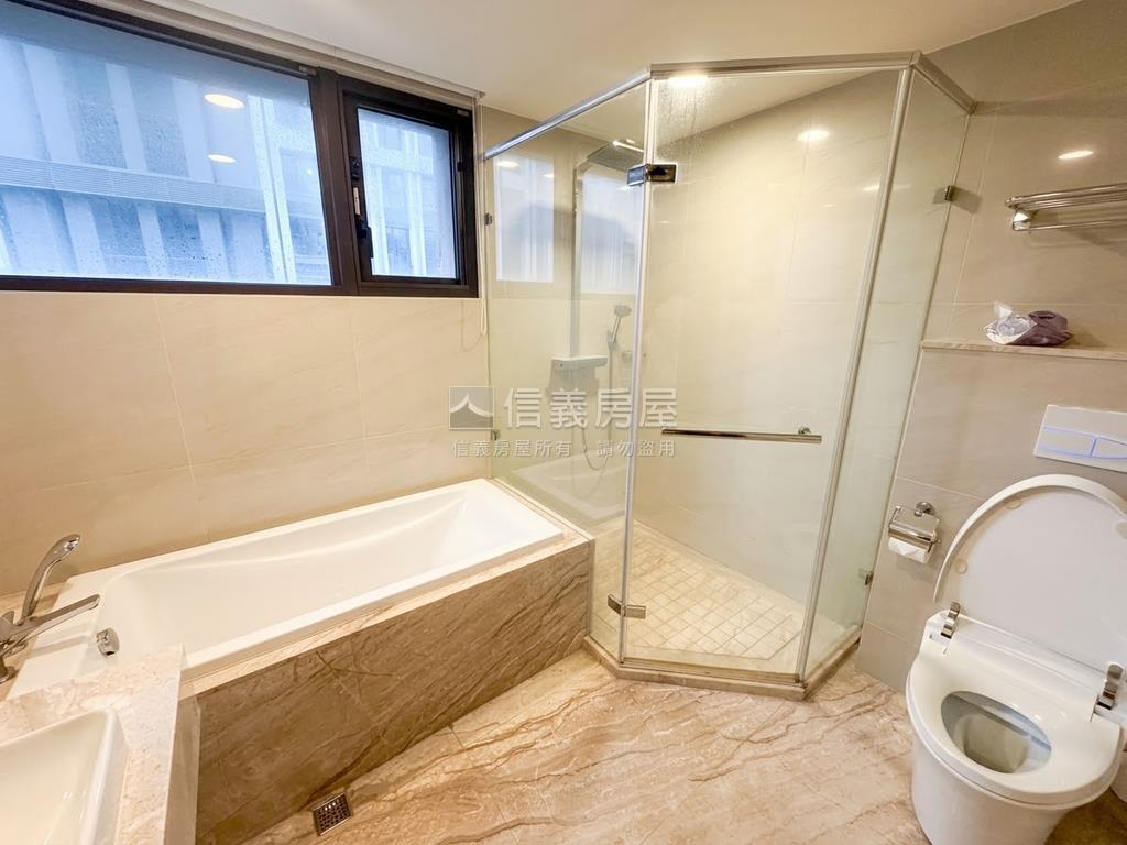 【國泰】晨曦三房房屋室內格局與周邊環境