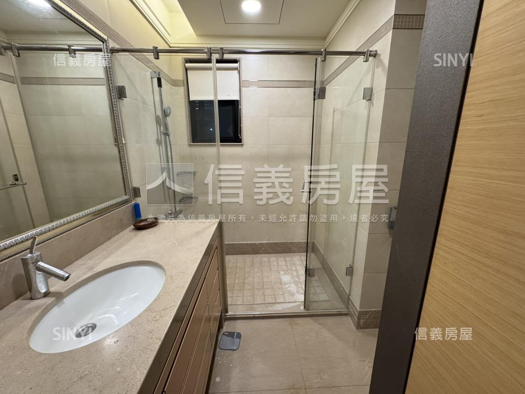 華固天匯經典四房房屋室內格局與周邊環境
