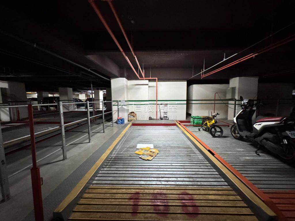 ＭＭ２１高樓三房雙車位房屋室內格局與周邊環境