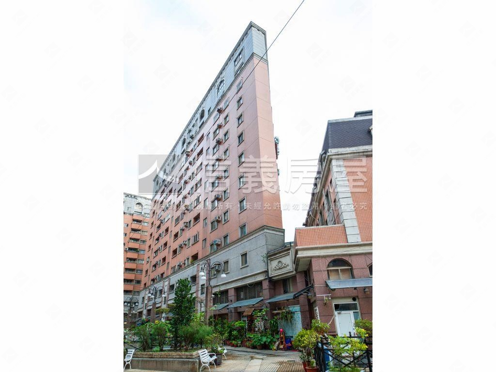 桂冠歐洲一房一廳捷運宅房屋室內格局與周邊環境