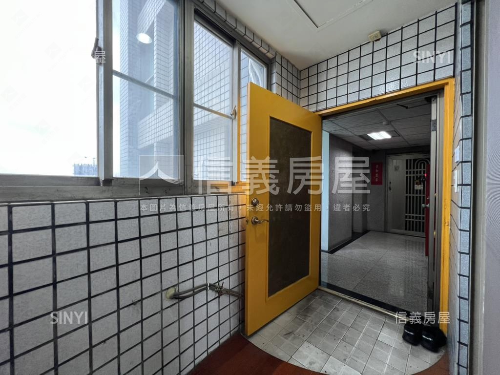 近南紡景觀三房附平車房屋室內格局與周邊環境
