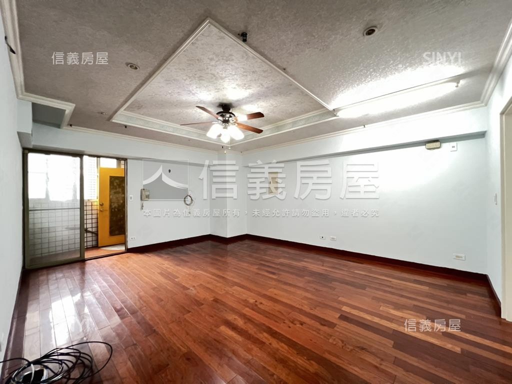 近南紡景觀三房附平車房屋室內格局與周邊環境