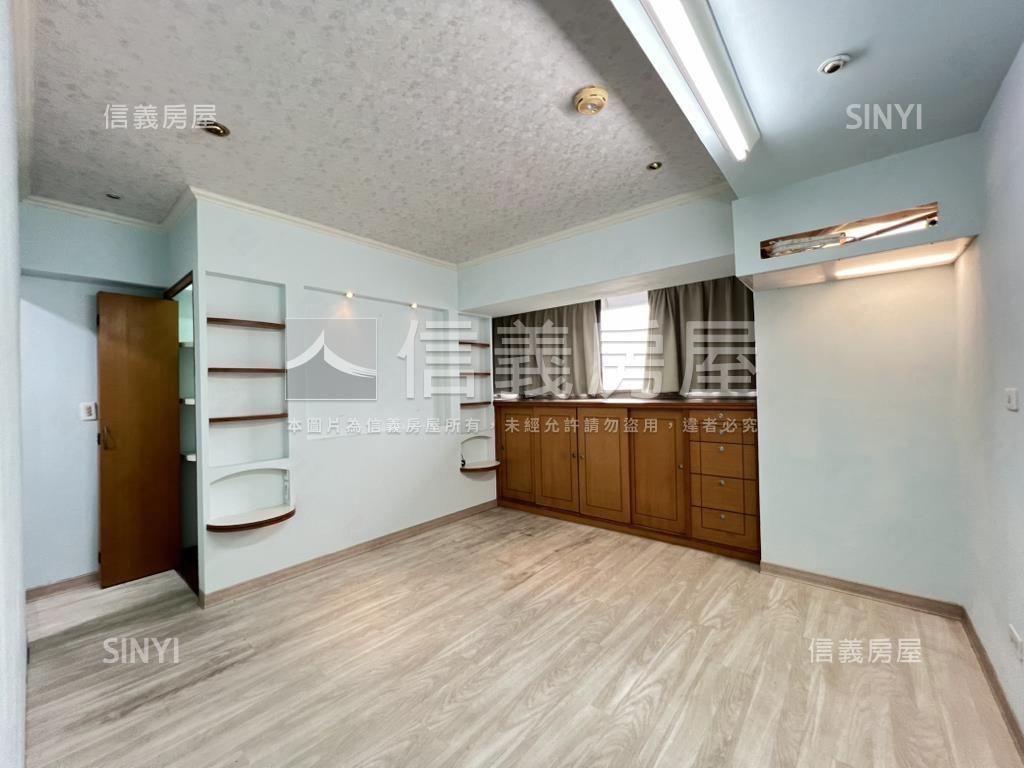 近南紡景觀三房附平車房屋室內格局與周邊環境