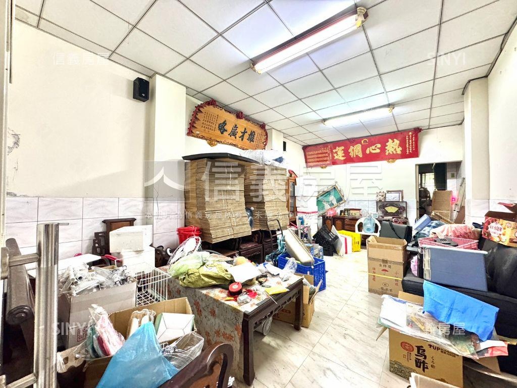 近逢甲透天金店面房屋室內格局與周邊環境