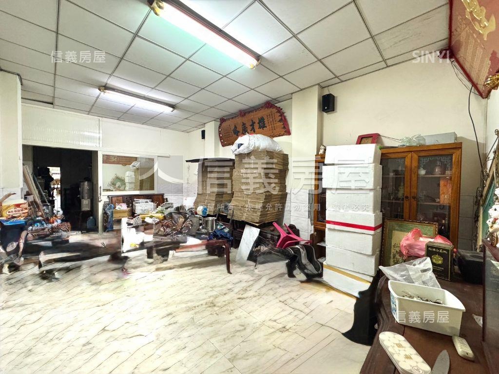 近逢甲透天金店面房屋室內格局與周邊環境