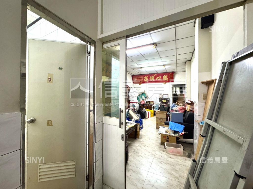 近逢甲透天金店面房屋室內格局與周邊環境