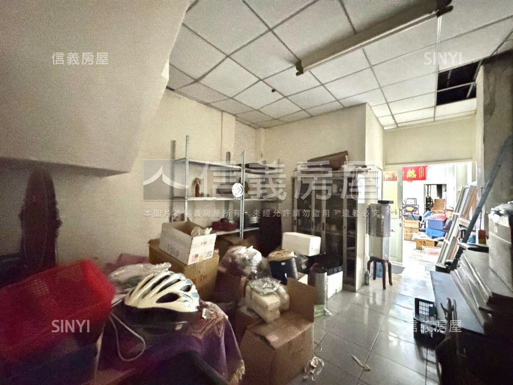 近逢甲透天金店面房屋室內格局與周邊環境