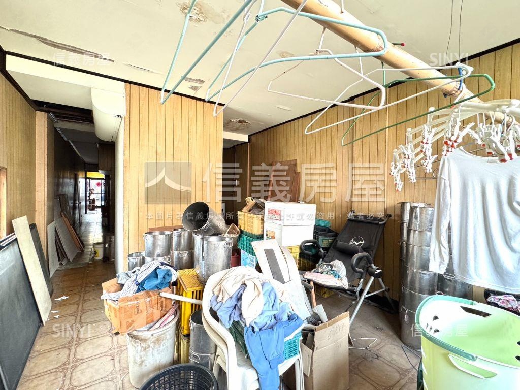近逢甲透天金店面房屋室內格局與周邊環境