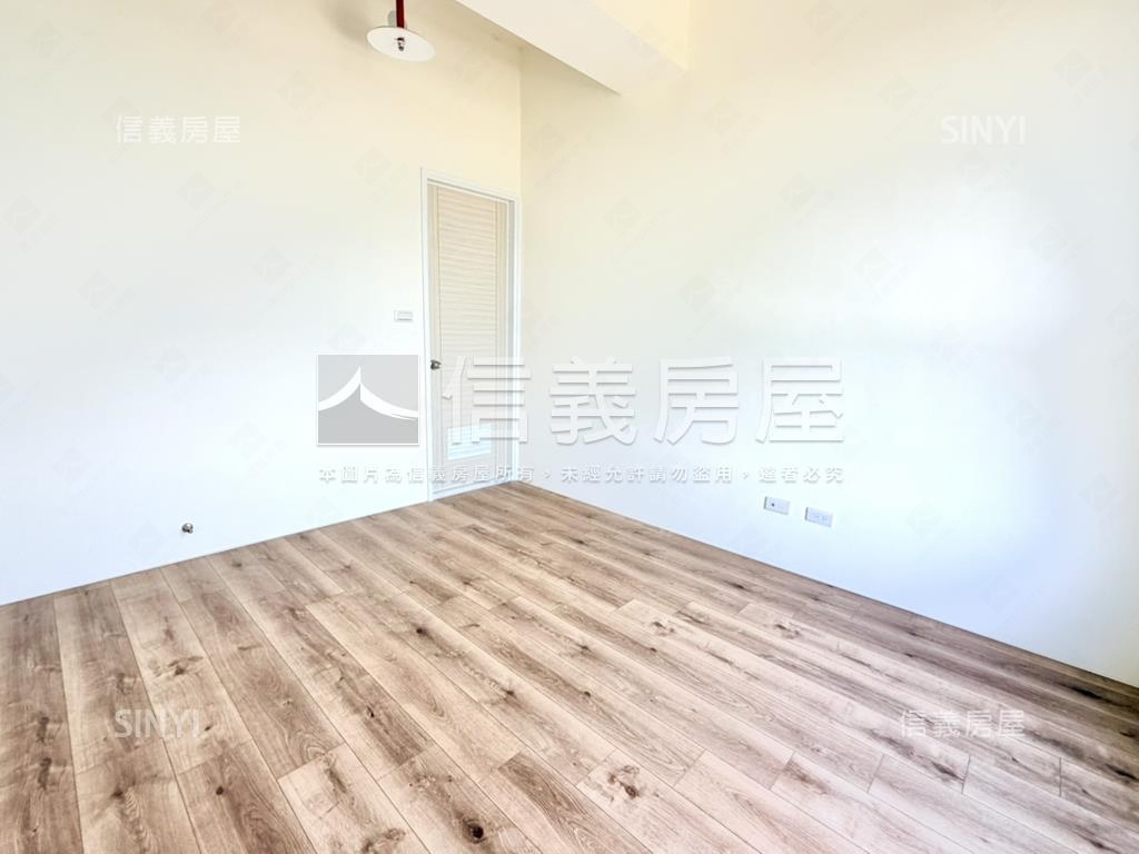 高鐵特區次頂兩房雙平車房屋室內格局與周邊環境