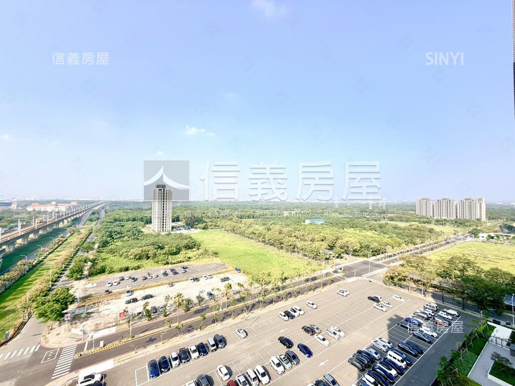 高鐵特區次頂兩房雙平車房屋室內格局與周邊環境