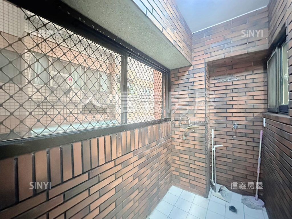 南屯三房雙衛浴開窗房屋室內格局與周邊環境