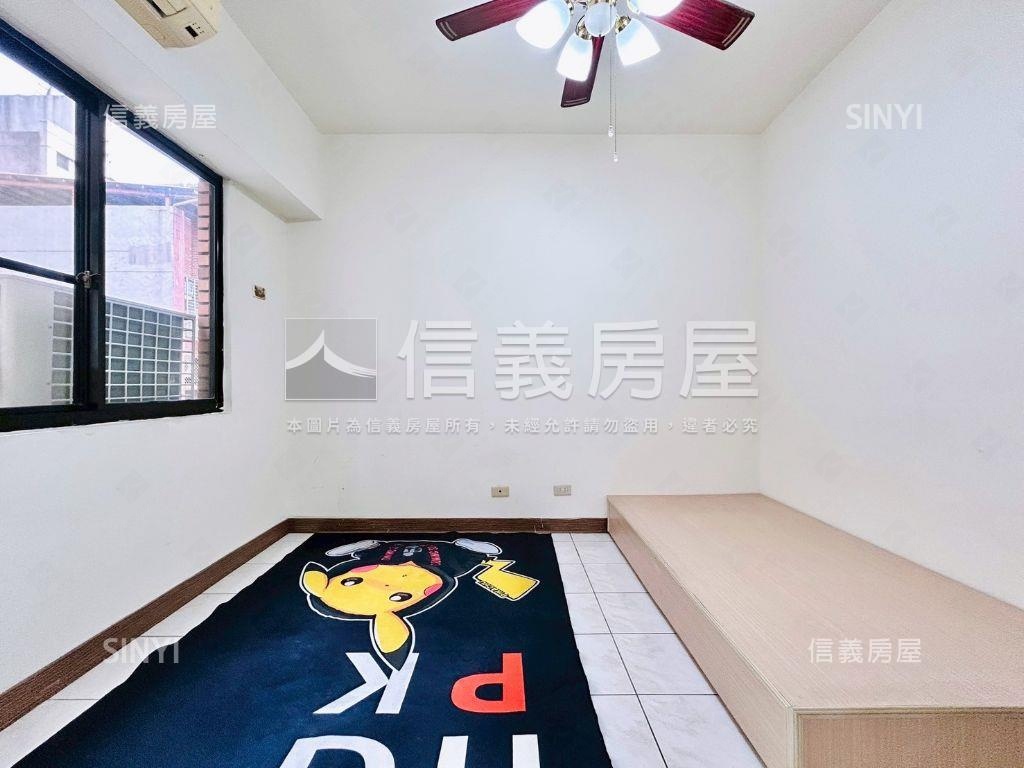 近Ｇ７捷運站２房平車房屋室內格局與周邊環境