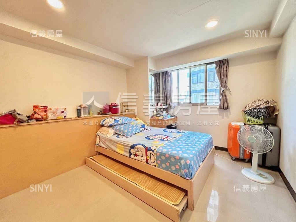 泰山學區大四房車位房屋室內格局與周邊環境