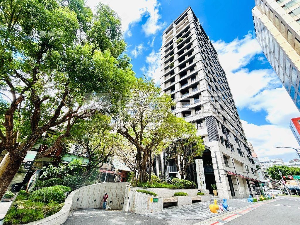 ★文華精裝高樓三房車房屋室內格局與周邊環境