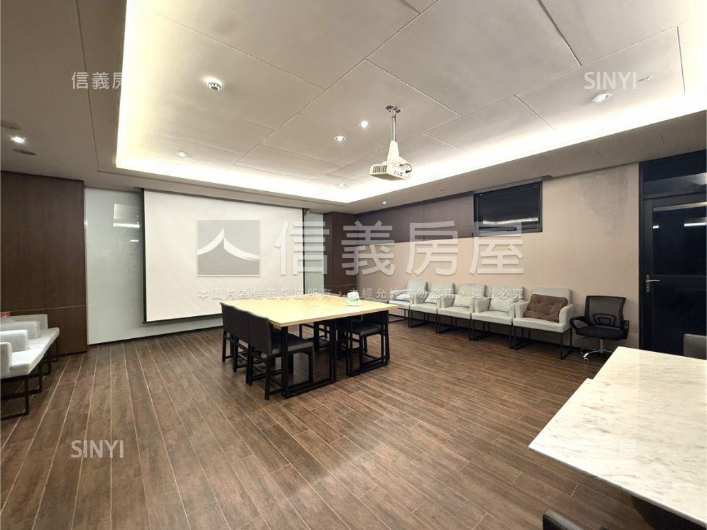 中研Ａ＋方正２房房屋室內格局與周邊環境