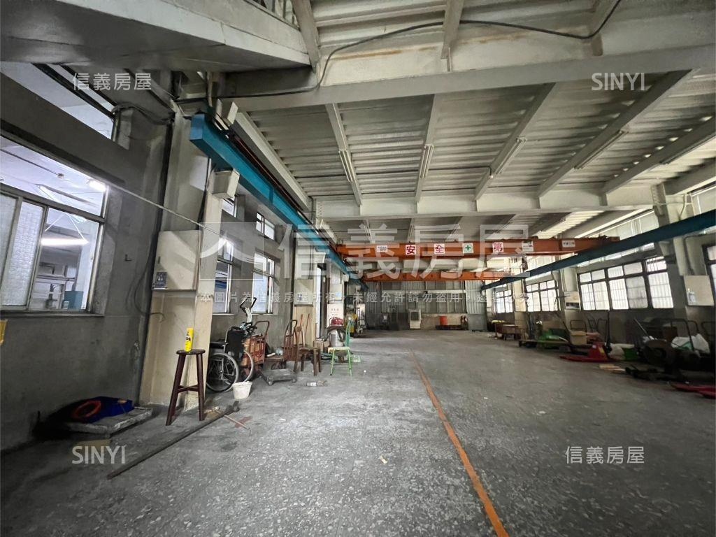 樹林中華路邊間大廠房屋室內格局與周邊環境