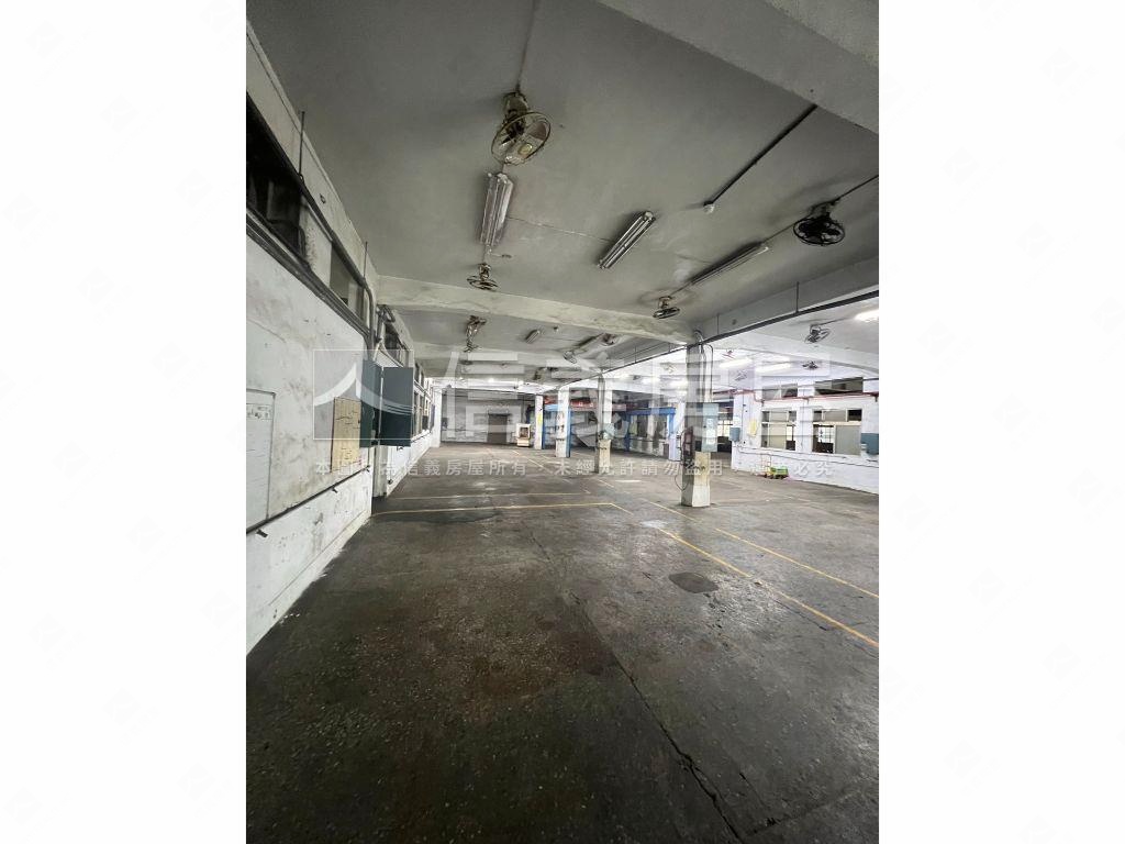樹林中華路邊間大廠房屋室內格局與周邊環境