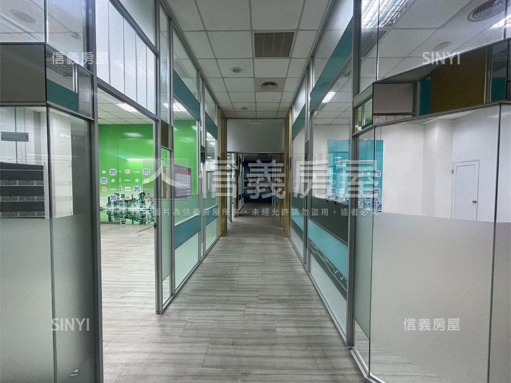 文心路大坪數商辦房屋室內格局與周邊環境
