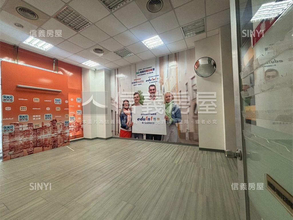 文心路大坪數商辦房屋室內格局與周邊環境