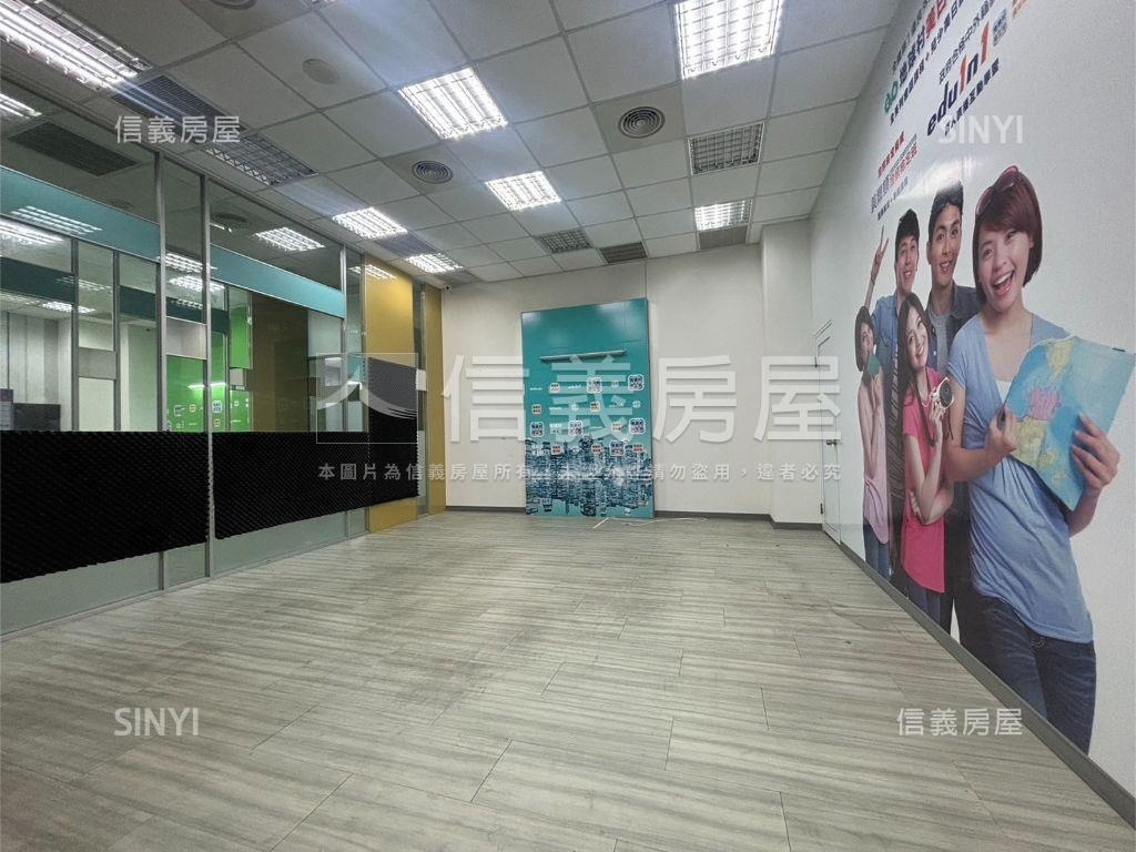 文心路大坪數商辦房屋室內格局與周邊環境